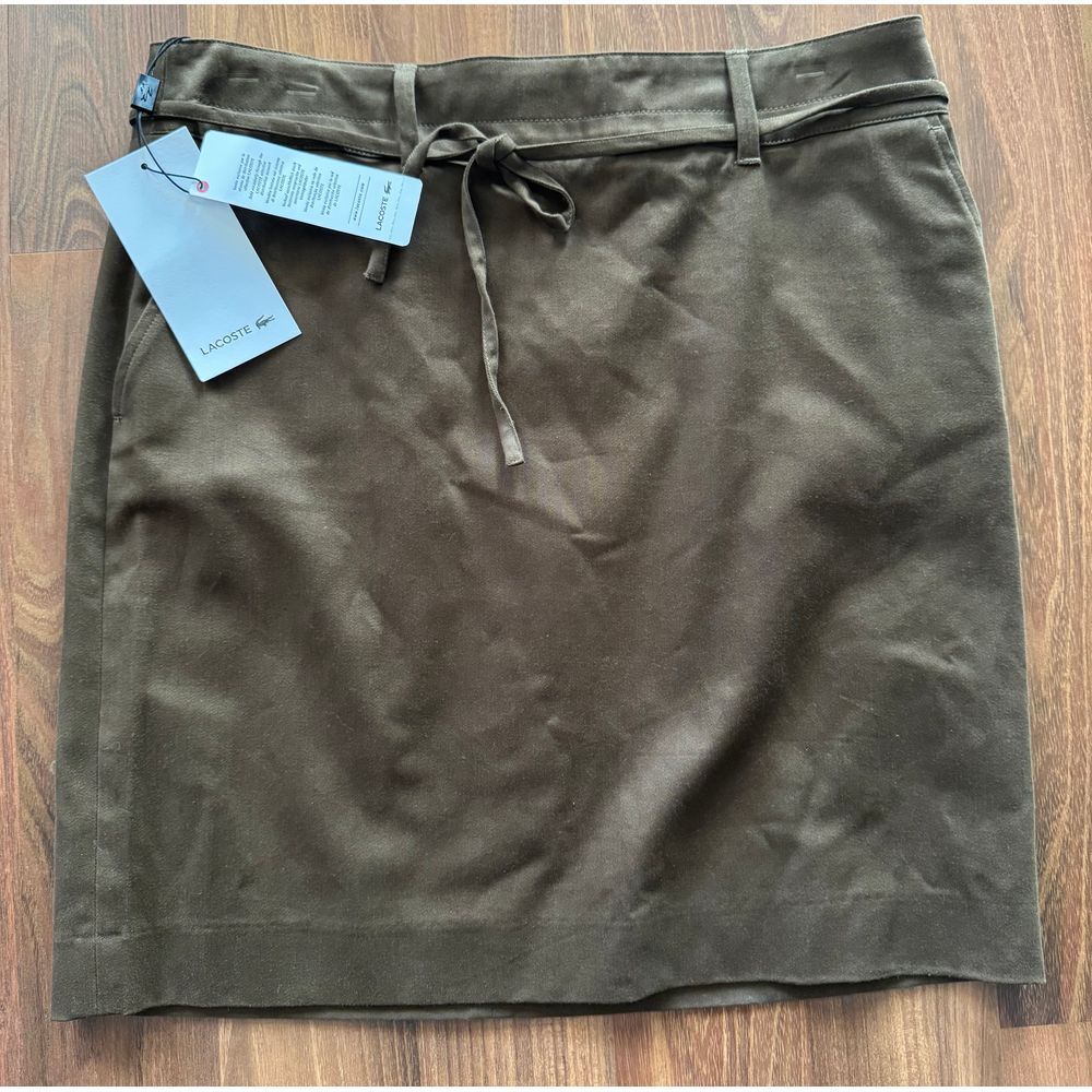 Lacoste Skirt size 8 Short Mini Brown Zip Preppy Classic NEW WITH TAGS